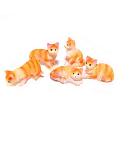DA012 - 5 Ginger and White Cats