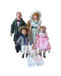 DP003 - Traditional Family of Five Dolls