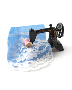 D1035 - Sewing Machine and Material