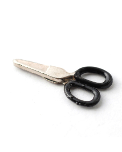 D1233 - Dressmakers Shears / Scissors