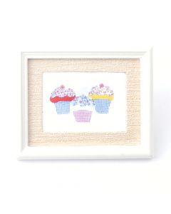 D3172 Framed Picture of Cupcakes