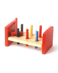 D124 - Wooden Pegs Toy
