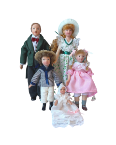 Traditional Family of Five Dolls (DP003)