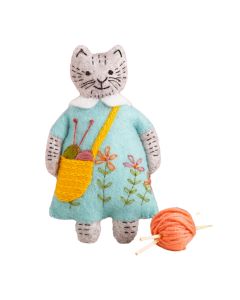 Mrs. Cat Loves Knitting Felt Craft Mini Kit (H-FAMCT1F)