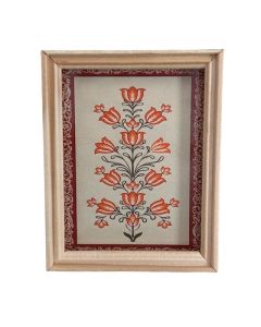MC709 - Picture of vintage red and orange flowers with trim border